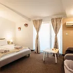 Kiev-free Parking 3*