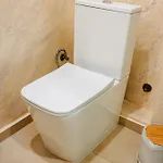 Хотел Kiev-free Parking 3*