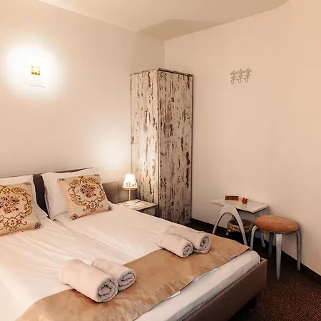 호텔 Kiev-free Parking 3*