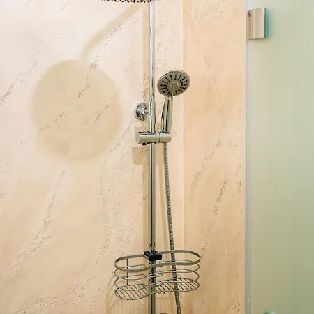 Hotel Kiev-free Parking 3*