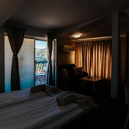 Kiev-free Parking 3*