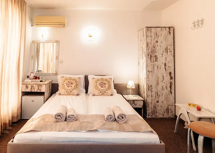 Kiev-free Parking Hotel 3*