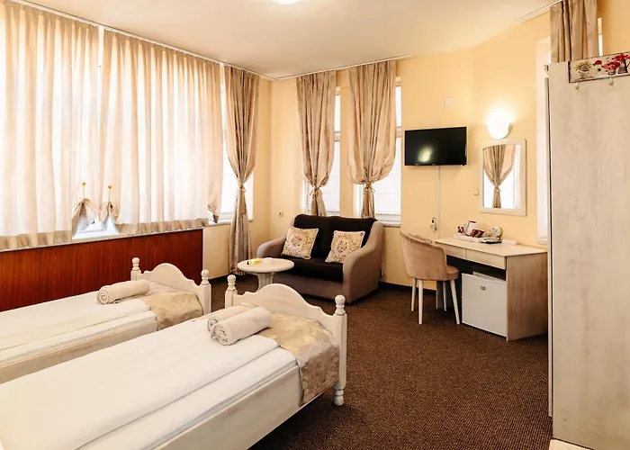 Hotel Kiev-free Parking