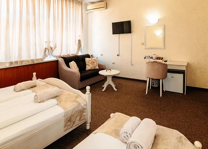 Hotel Kiev-free Parking