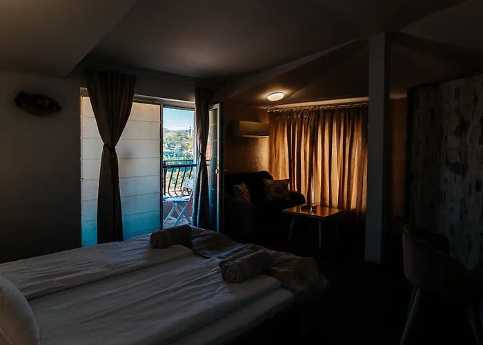 Kiev-free Parking 3*